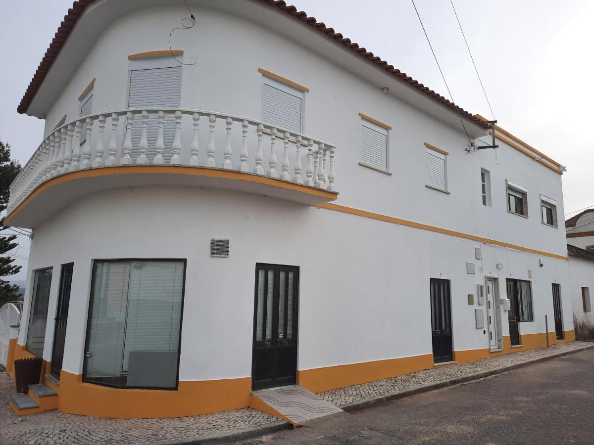 Casa Do Ninho - Entre O Campo E A Praia Cadaval Exterior photo